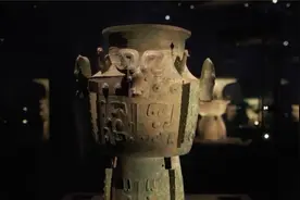 确认三星堆各祭祀坑为同时期埋入！破解年代之谜有何难点？视频封面
