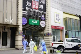 北京出现涉酒吧聚集性疫情，自6月9日起，朝阳区娱乐场所暂停营业视频封面