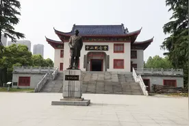 荆州全国最大的中山公园带大家看看名副其实吗视频封面
