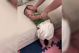全网漂亮小姨带娃的搞笑视频，小姨带娃就是简单快乐，个个是高手