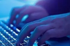 俄媒：俄罗斯可能在开展反恐行动的地区暂时限制互联网服务视频封面