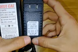 充电器输出电压一样能通用吗？主要看这一点，学会你也是老师傅视频封面