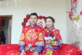 江西一小伙迎亲，追了3年新娘才答应结婚，幸福来得太突然视频封面