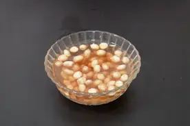 花生米用水泡一晚，还能有这个功效，解决了很多爱美女士的烦恼