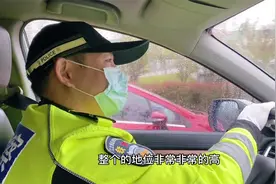 《江北大道快速路的拥堵之谜》视频封面