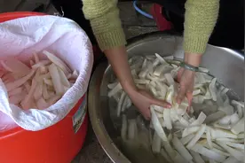 农村传统萝卜干制作方法，清脆爽口，过程简单，留2年也不会坏