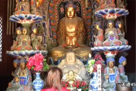 世界遗产五台山：极乐寺与众不同的天王殿 弥勒佛龙华树下说法