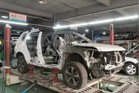 看下国产SUV销量冠军哈弗H6的前后防撞梁，这个水平怎么样？视频封面