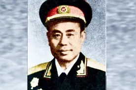 这位开国将军让女儿嫁给了“儿子”，背后竟是段这样感人的故事视频封面