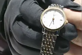 杭州：女子的浪琴手表越走越快，工作人员说与其周围的磁场有关视频封面