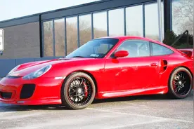 汽车长时间暴晒会有什么危害？多亏老司机提醒，会威胁到人身安全