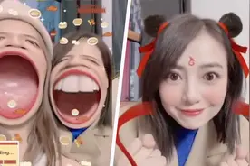 高圆圆与闺蜜大玩美颜滤镜，哪吒扮相显幼态，干饭人特效太喜感视频封面