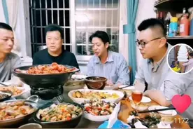 郭威带着岳父母全家去九江看许敏，许敏支持郭威以后定居在九江视频封面