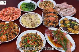年夜饭吃什么？这桌十菜一汤好看好吃还简单，一个小时就能完成视频封面