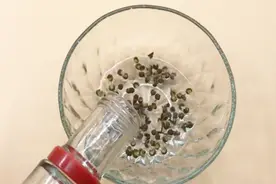 花椒泡在白酒里，没想到用途这么厉害，能解决很多难题视频封面