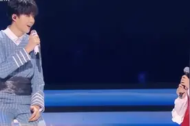 歌手都不敢翻唱的歌曲，竟被00后唱成这样，评委听完都不淡定了