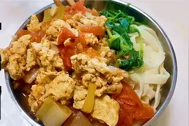 手擀捞面好吃和面是关键，要掌握这3点，汤香味美，面条筋道爽滑视频封面