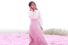 伟大的父爱，这一首《爸爸的情话》，唱得让很多儿女流泪