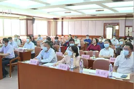 佛山探讨力推老人康养工程 构建老龄康养体系视频封面