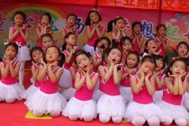 幼儿舞蹈《么么哒》，你会记住那个爱哭的女孩么？#少儿招募计划#视频封面