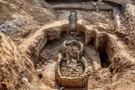 宁波挖出南宋丞相墓，出土价值2亿的巨棺，戳穿流传千年的谎言视频封面