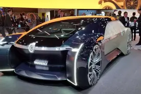 又一爆款车！无需上牌，不用人开也不加油，老年代步车：抢饭碗？