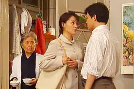 妻子晚上要去挣钱，丈夫说还是喜欢以前的她，要那么多钱干什么