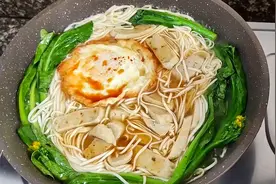 挂面直接下锅煮就错了，教你一招，煮出来的面条，入口爽滑又筋道