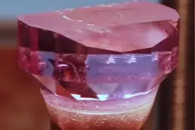 一块紫色石头，看老外如何抛光打磨成漂亮的紫宝石。