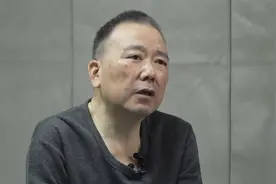 重庆落马厅官"何二爷"一人当官全家腐 自述家风败坏开"夫妻店"