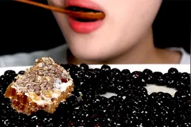 【LAMI FOOD】好吃好吃！就是嚼的腮帮子好痛T_T视频封面