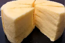 戚风蛋糕最详细的做法，不用烤箱，不回缩不开裂，松软细腻不上火视频封面