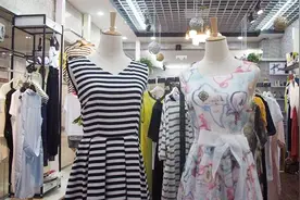 新衣服买回来，要不要洗洗再穿？服装店老板透露，以后别再做傻事