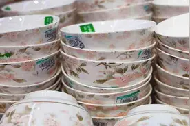 家里添碗，万万避开这三种，不是迷信，家里有的赶紧拿去扔掉！视频封面