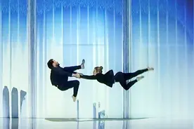 美国达人秀：3D错觉艺术舞蹈嗨爆全场？唯美视觉享受，评委看呆了