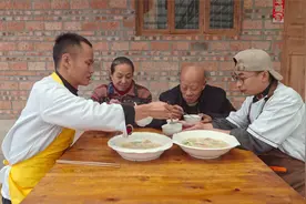 厨师长分享豆腐的非家常做法“鱼肉豆腐”，做法考究，鲜嫩爆汁