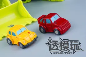 【变形金刚随时变形状】可爱迷人！NA 2.0大黄蜂 飞过山视频封面