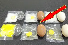 真有人造鸡蛋吗？实拍工厂“生产”过程？鸡蛋都是这么生产的视频封面
