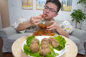 3个羊肚一块羊肉做个肚包肉，再炒两包泡面，这顿吃美了视频封面