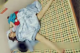 女生晚上睡觉为啥喜欢“双腿张开？”难倒因为舒服吗？看完明白了视频封面