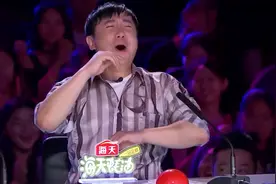 达人秀：跳着绳还能大劈叉，沈腾都被惊到了，这是挑战人类极限啊视频封面
