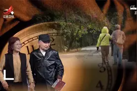 调解：女友洗澡使唤男友搓背，男友当狗虐她！男友：房子没我份