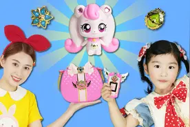 奇妙萌可送给小兔宝闪亮萌可手提包，帮助兔子姐姐打败雪怪！