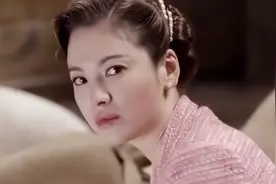 妻子借拍戏狂扇丈夫前女友，丈夫当时不吭声，事后立马和她离婚视频封面