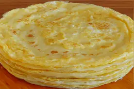 一分钟一张的水饼做法，早中晚餐都适合，营养丰富又柔软