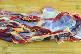 四川人最喜欢牛腩这个做法，鲜香可口开胃下饭，吃下去满满的满足