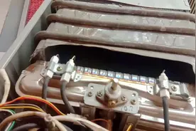 热水器点火时出现“砰”的一声响，来看看，到底是什么原因。视频封面