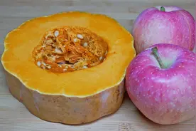 苹果加南瓜，教你从没吃过的做法，饭店里都吃不到，真的太香了视频封面