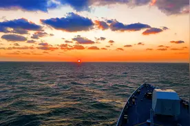 海军淮南舰开展多科目实战化训练掠影视频封面