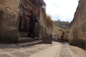 腾冲和顺古镇“禅达”寻迹《我的团长我的团》拍摄地小醉与迷龙家视频封面